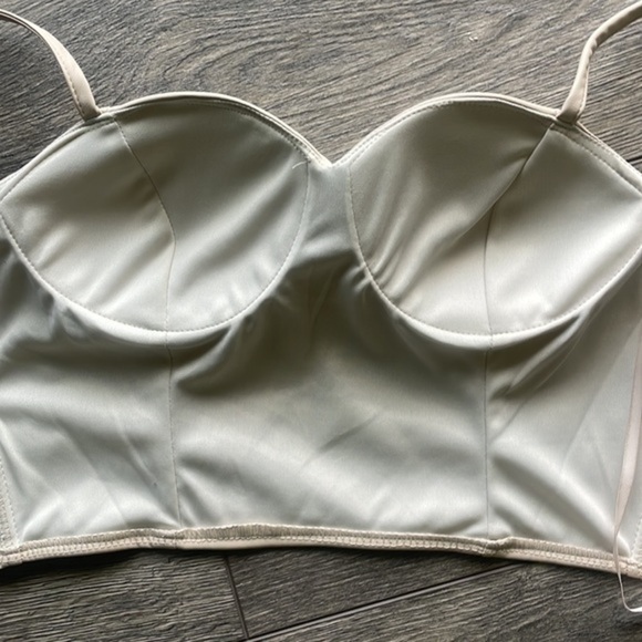 NWT Say What top faux leather cream spaghetti strap with silver accents size M - Picture 6 of 10